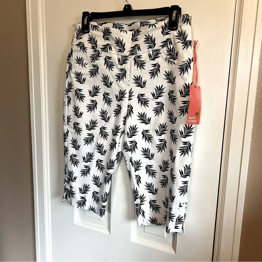 Hearts of Palm Capri Shorts - Picture 2 of 9